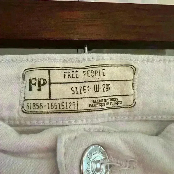 Free People Distressed stretchy skinny jeans,ankle cropped- Size 29R- EUC - Picture 2 of 5